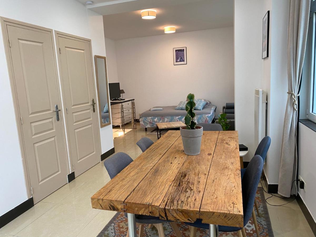 Apartament Large And Unique Souplex 60Sqm, Well Located Paryż Zewnętrze zdjęcie