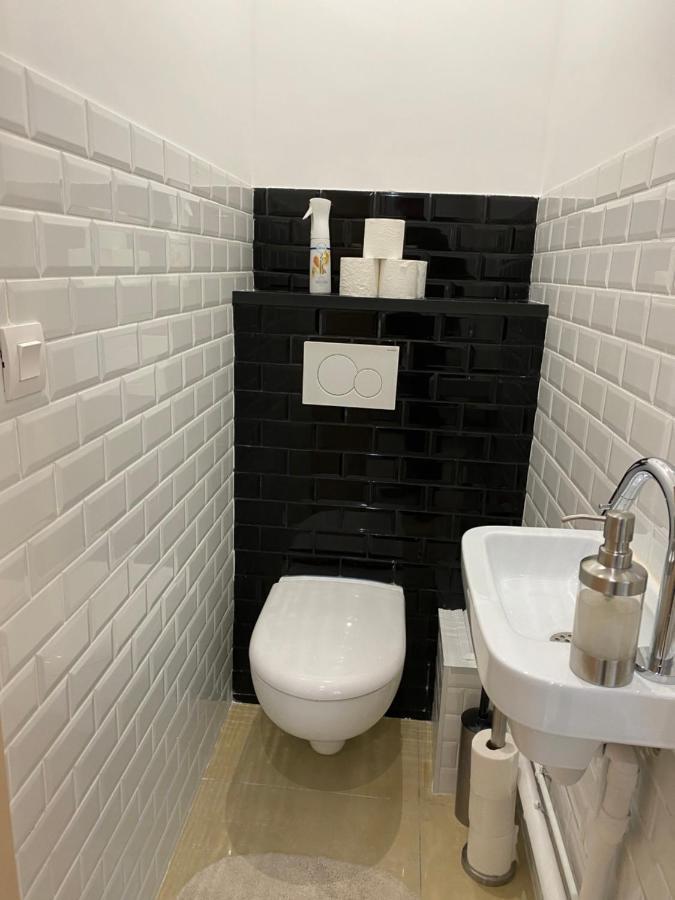 Apartament Large And Unique Souplex 60Sqm, Well Located Paryż Zewnętrze zdjęcie