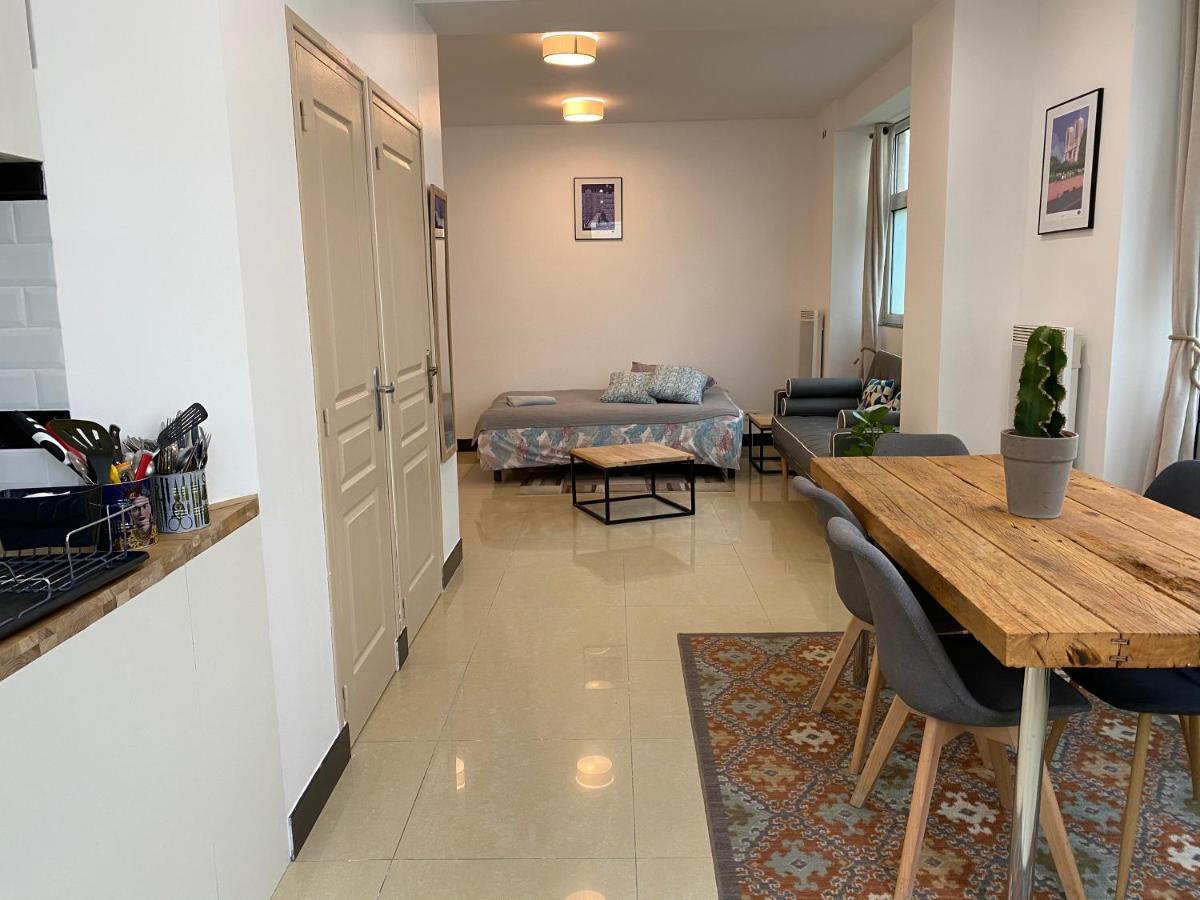 Apartament Large And Unique Souplex 60Sqm, Well Located Paryż Zewnętrze zdjęcie